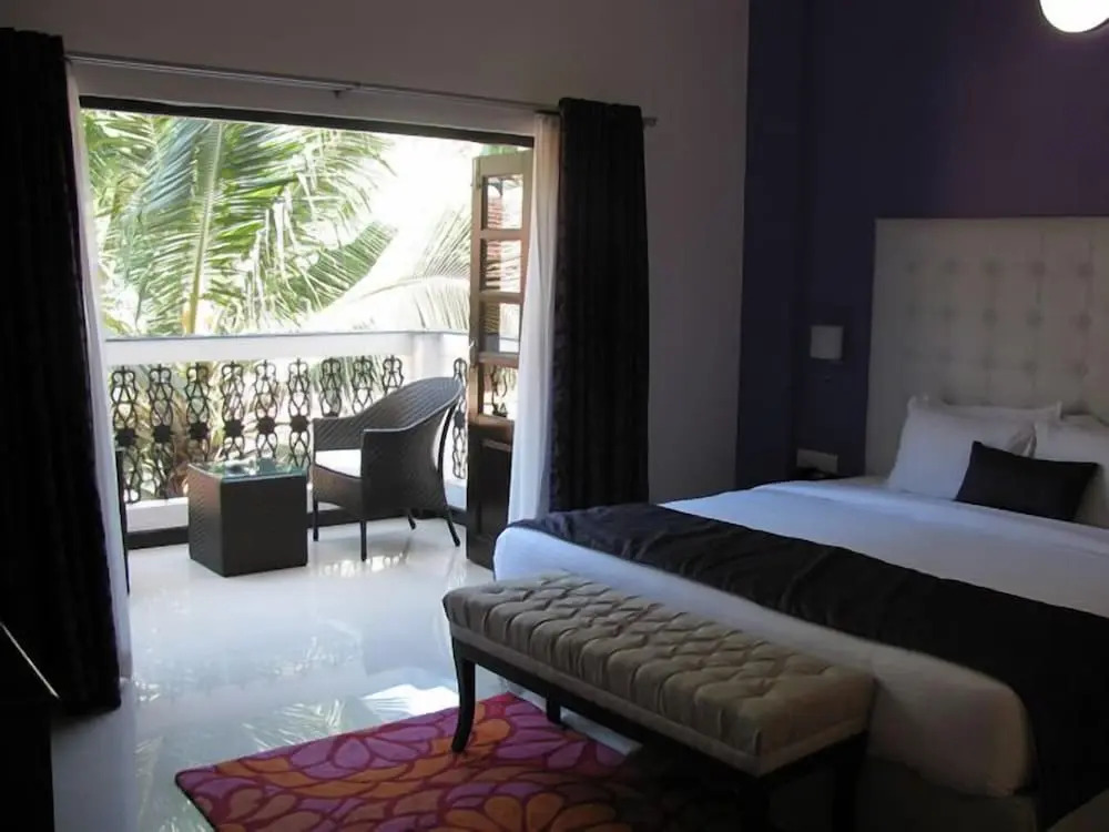 Silver Sands Hideaway Resort, Candolim