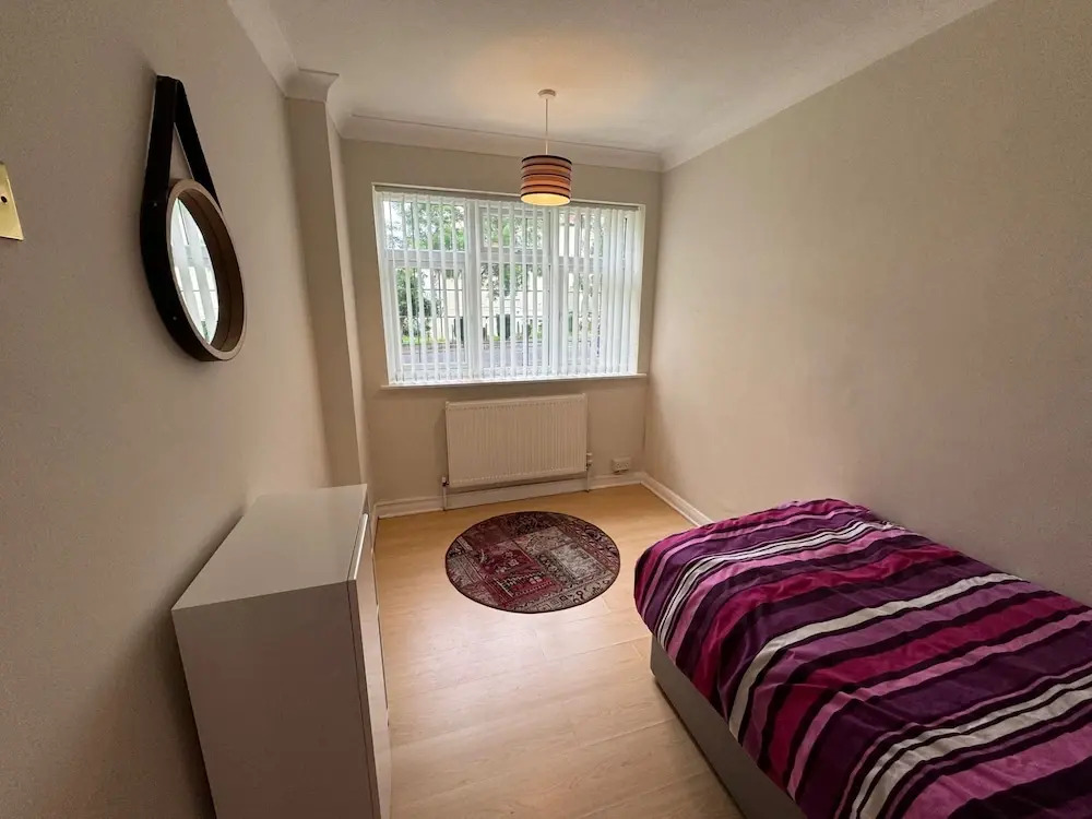 Lovely 2 Bedrooms Flat in South Sutton