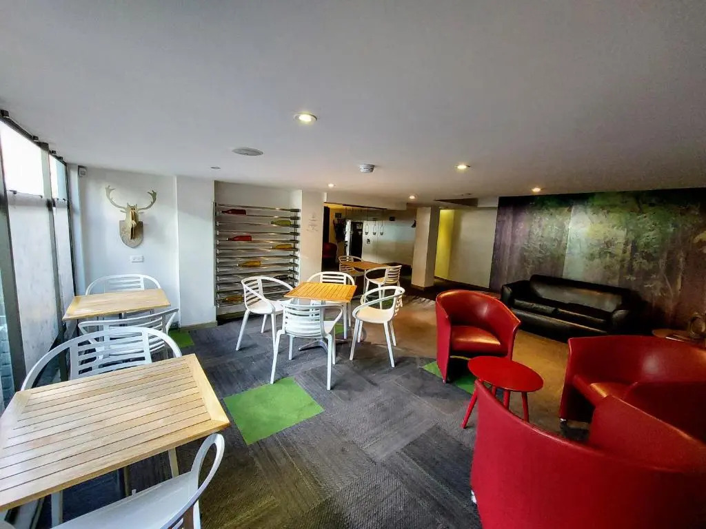 Hotel Viaggio Teleport City Suites