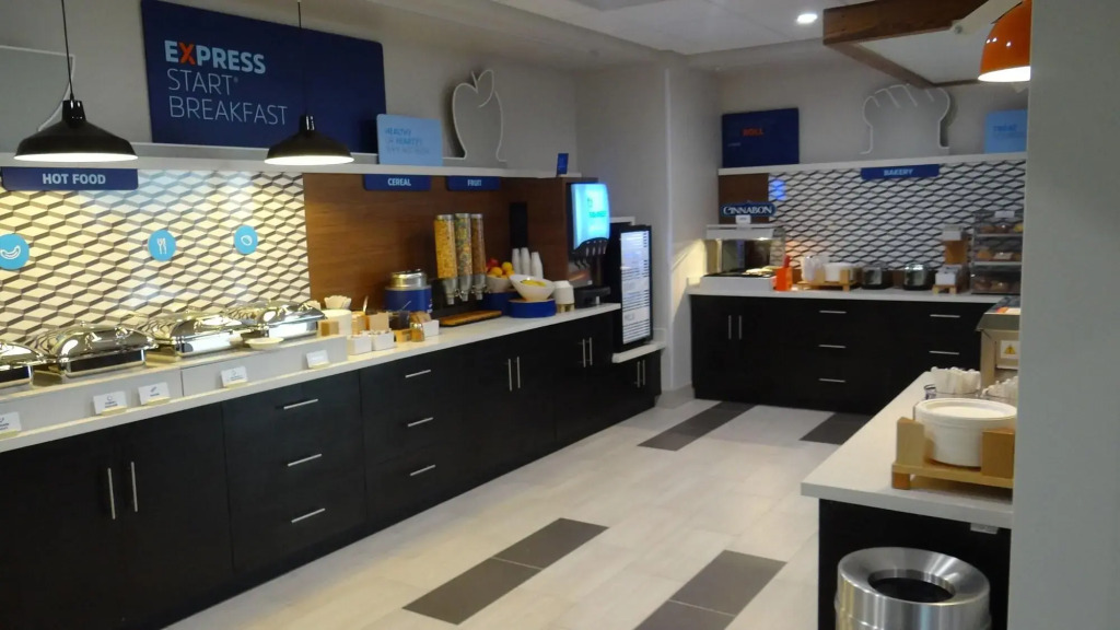 Holiday Inn Express & Suites - Auburn Downtown by IHG