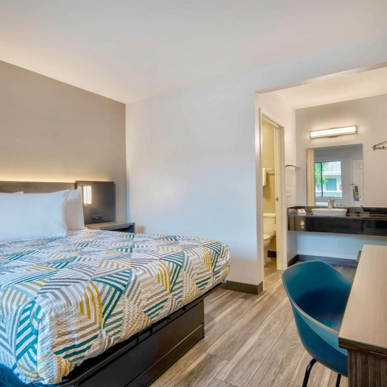 Motel 6-Marina, CA - Monterey