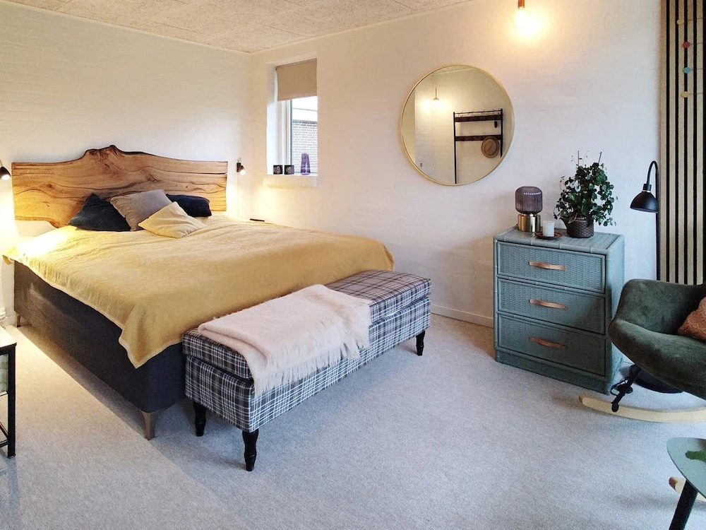 5 Person Holiday Home in Thyholm