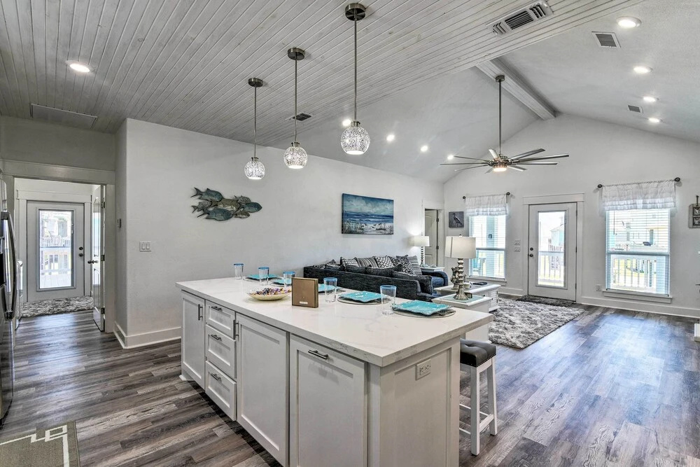 Steps to Coast: Bolivar Peninsula Beach House!