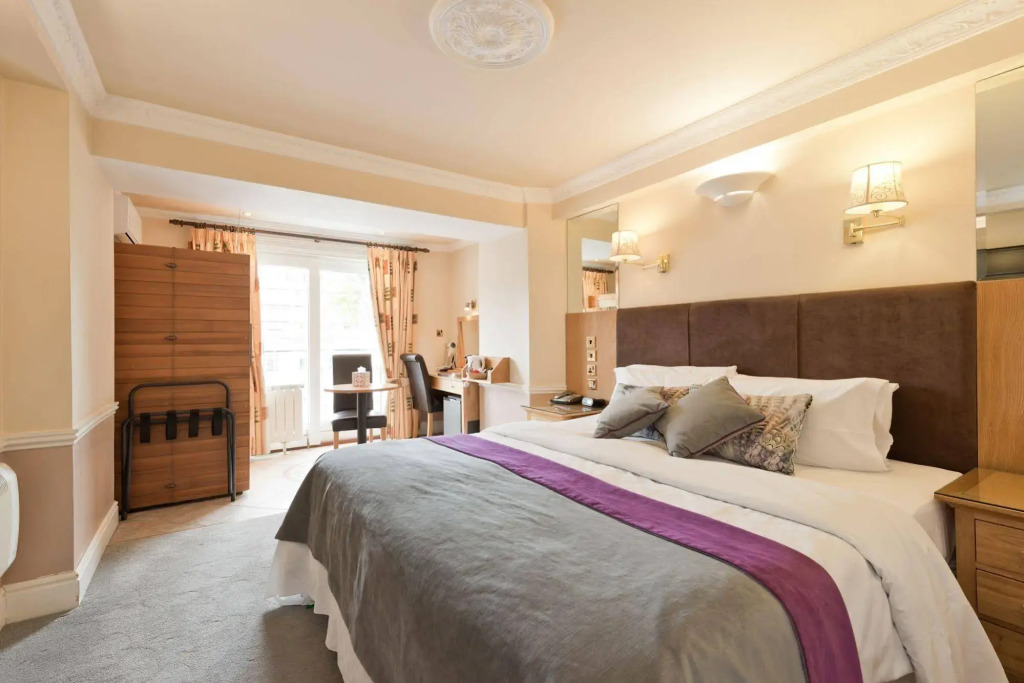 Roxford Lodge Hotel
