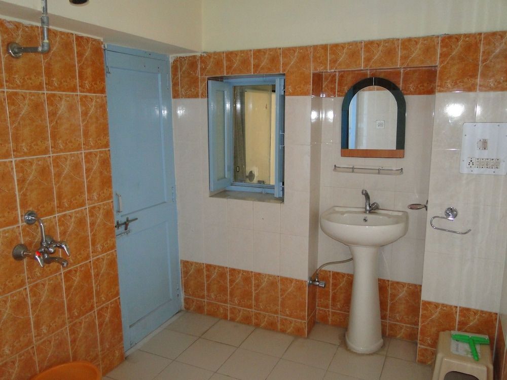 Ganesham Guest House