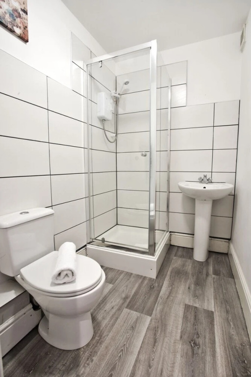 Short Stay Bristol - Stapleton 3 Apartment