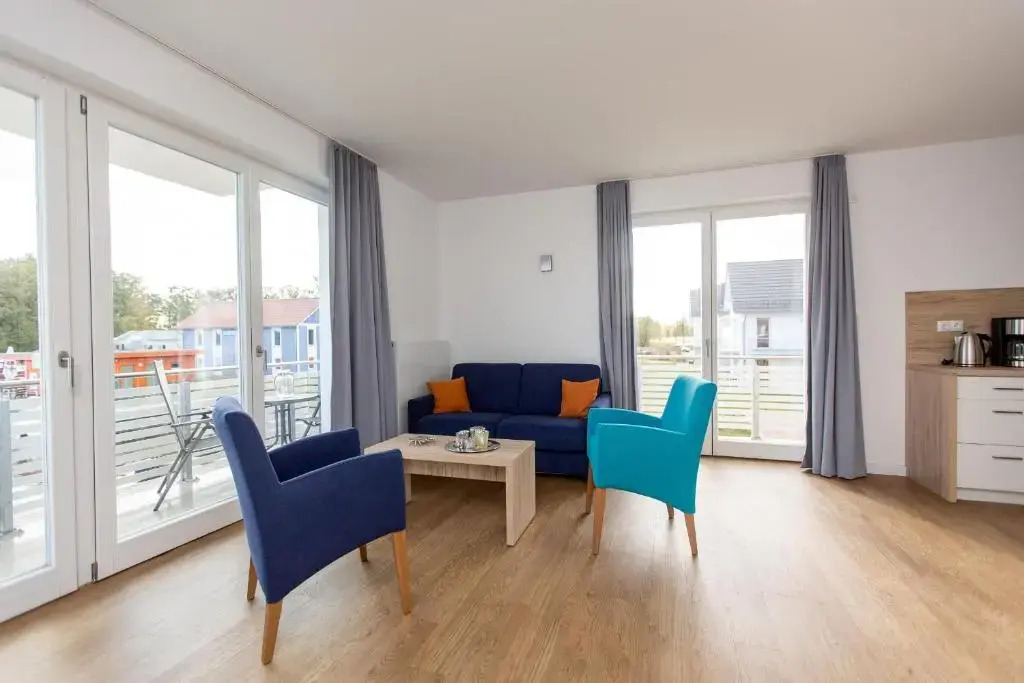 4 Zimmer Maisonette 3 Balkone optional Bootsliegeplatz Haus 6 A6
