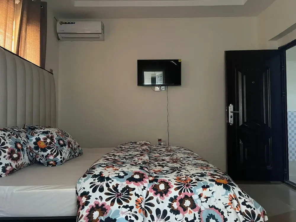 Apartment - Sleeps 4 - Parking - Wi-fi