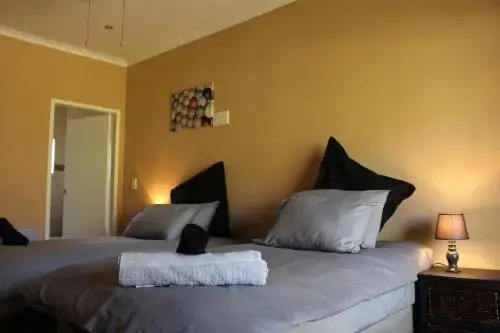 Safari Manor