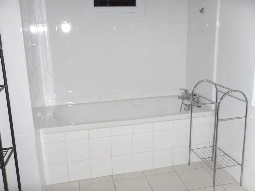 House With 2 Bedrooms in Puycelsi, With Wonderful Mountain View and En
