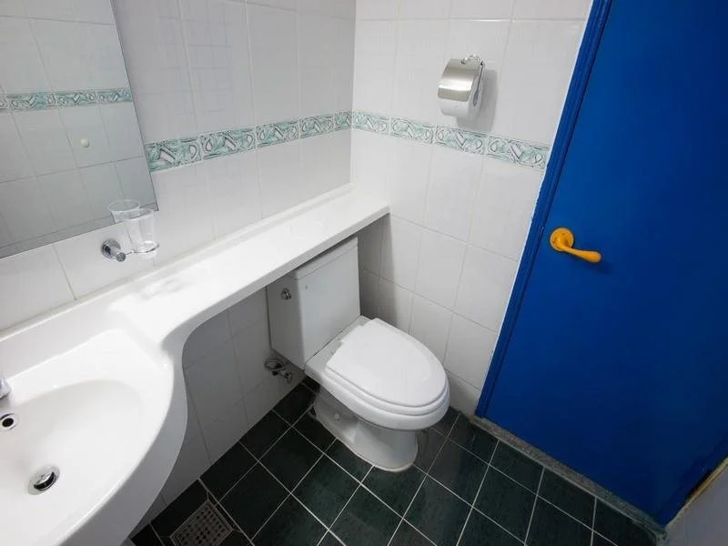 November Guesthouse