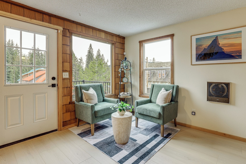 Après & Adventure: Mt Hood Retreat in Gov Camp!