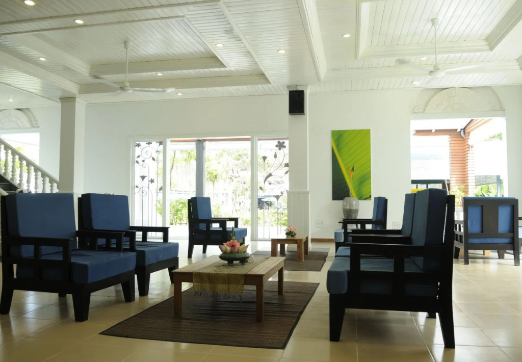 Frangipani Villa Hotel II