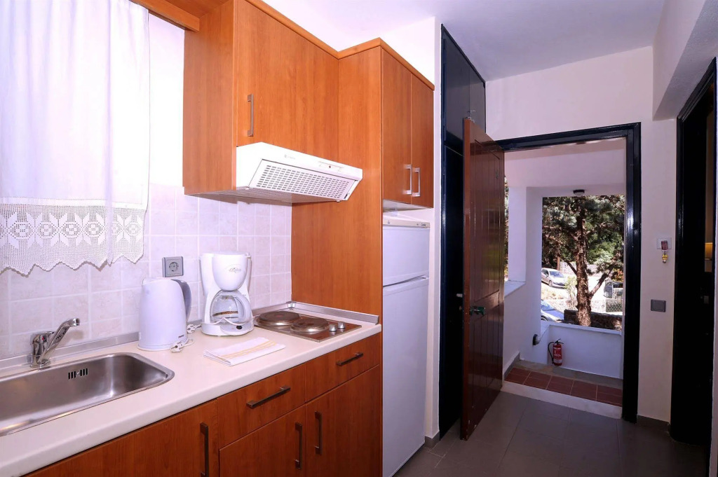 Nikolaos House