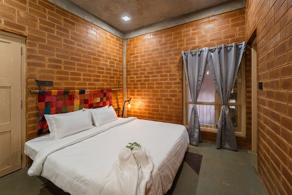 AR Lighthouse Bay Villa by Roscotel