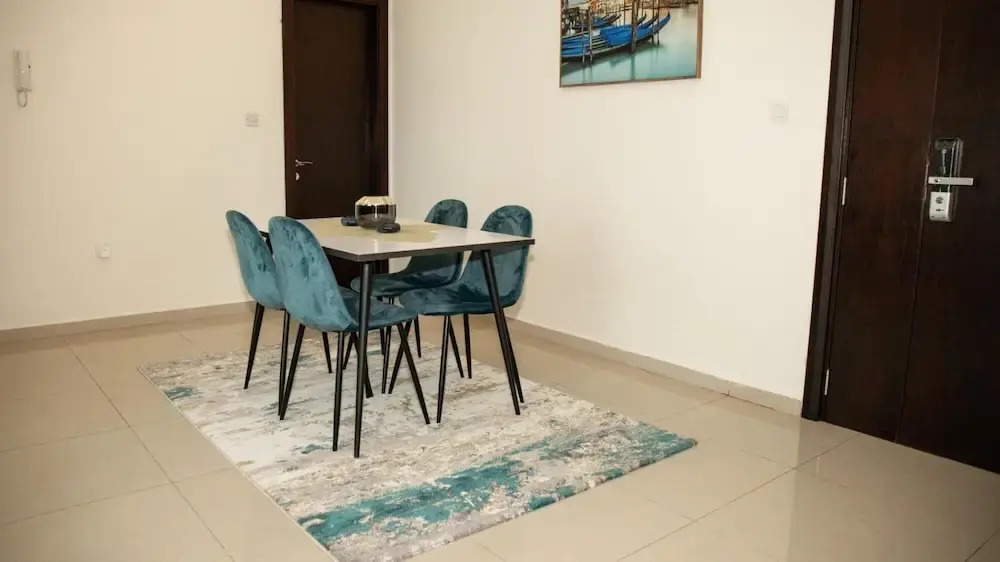 Spacious Apartment in Marina Dubai