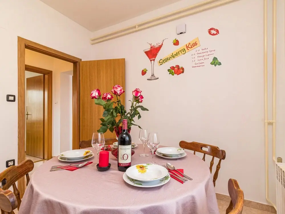 Jere Pula in Pula With 2 Bedrooms and 1 5 Bathrooms