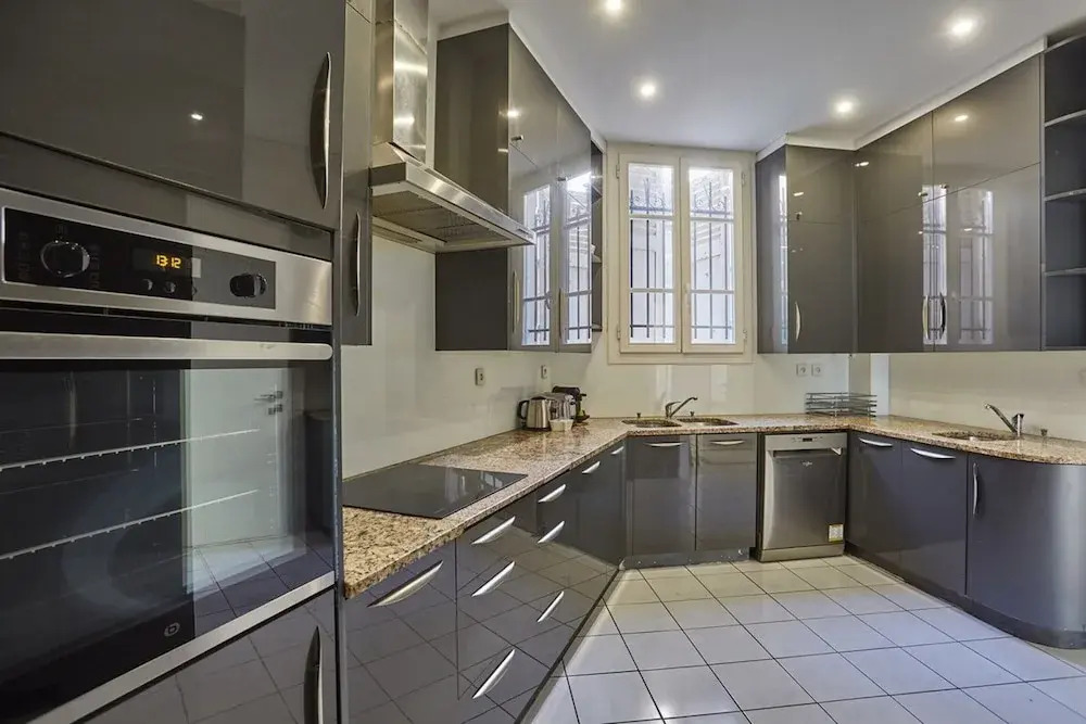 Superb Apartment Center of Paris-montmartre