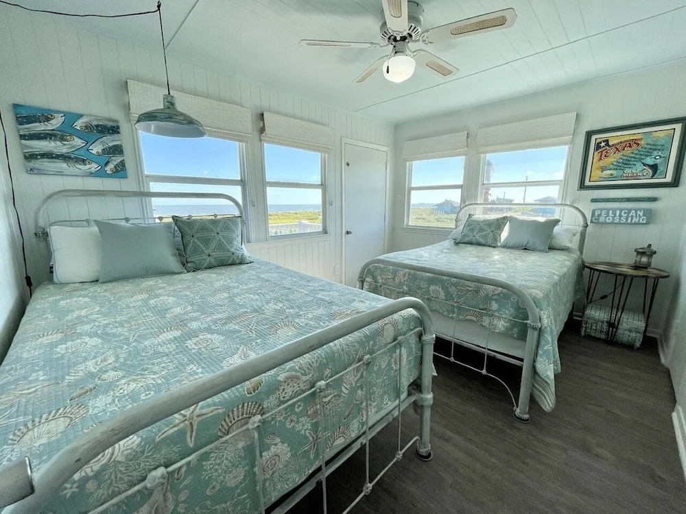 Bolivar Del Mar 3 Bedroom Home by RedAwning