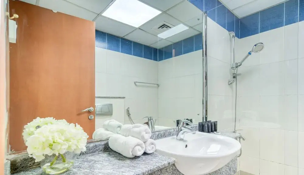 KOHH - 2BR in Marina Diamond 6
