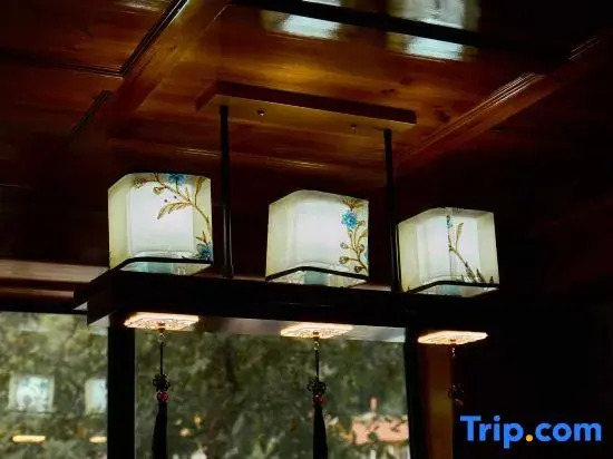Heishui Banshandu·Yueyin Hotel