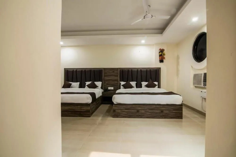 Hotel Mahajan International