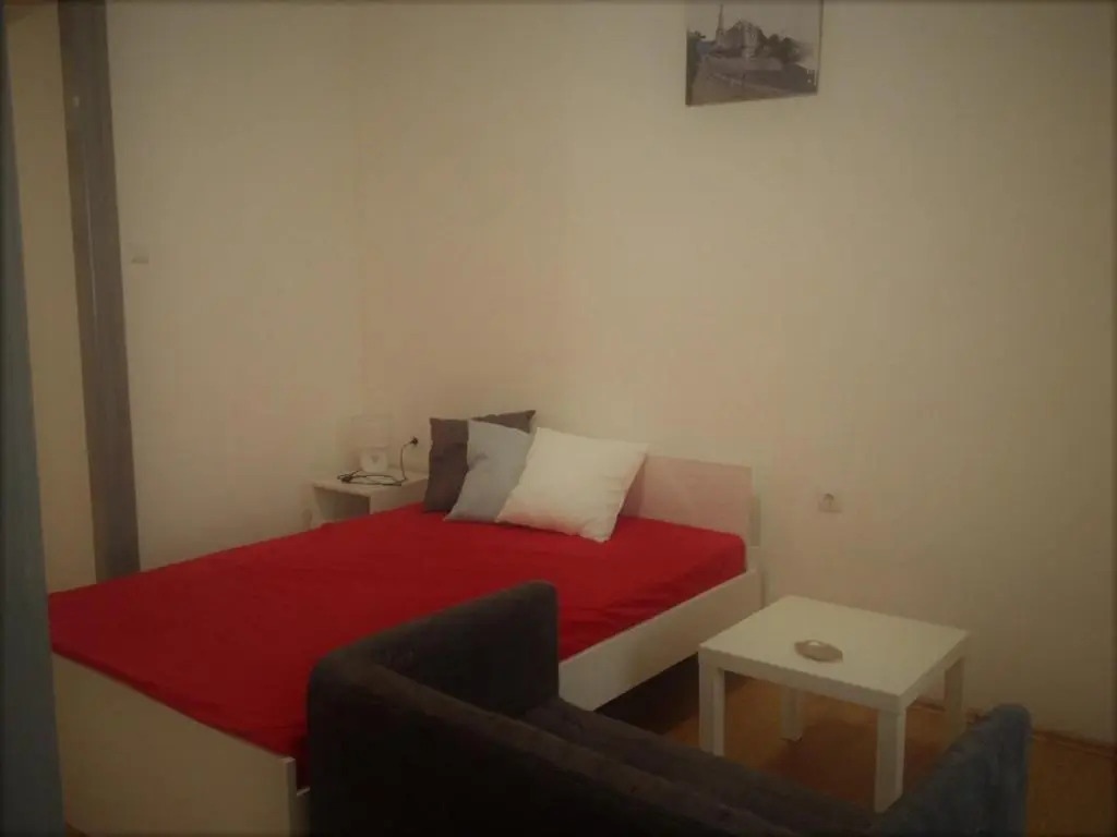 Studio Apartment Diana