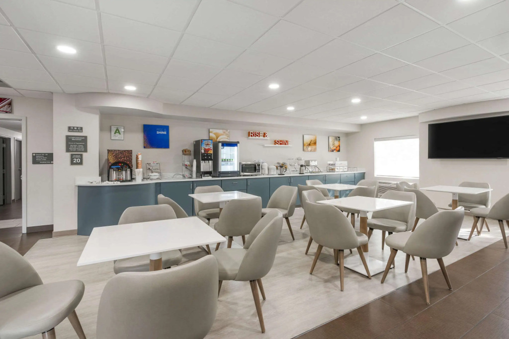 Comfort Inn & Suites Louisville Airport Fair & Expo