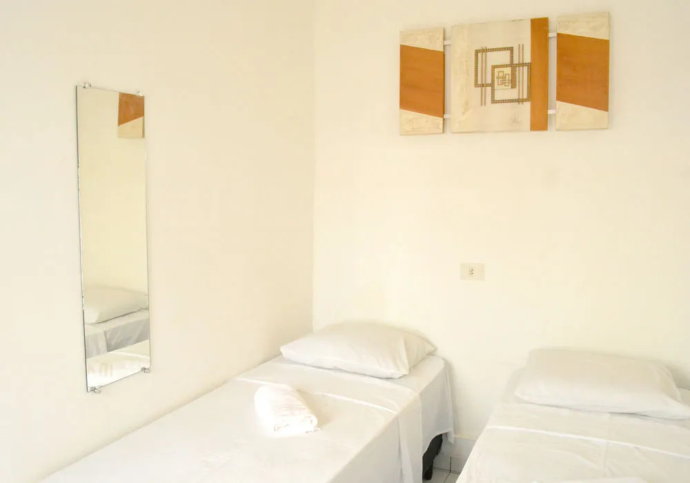 Lize Hotel-Hostel