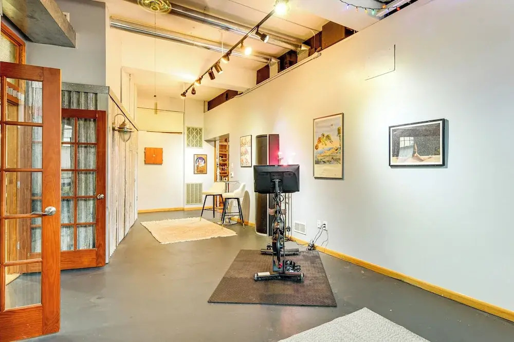 Long-term Stay in Milwaukee! Pet-friendly Condo