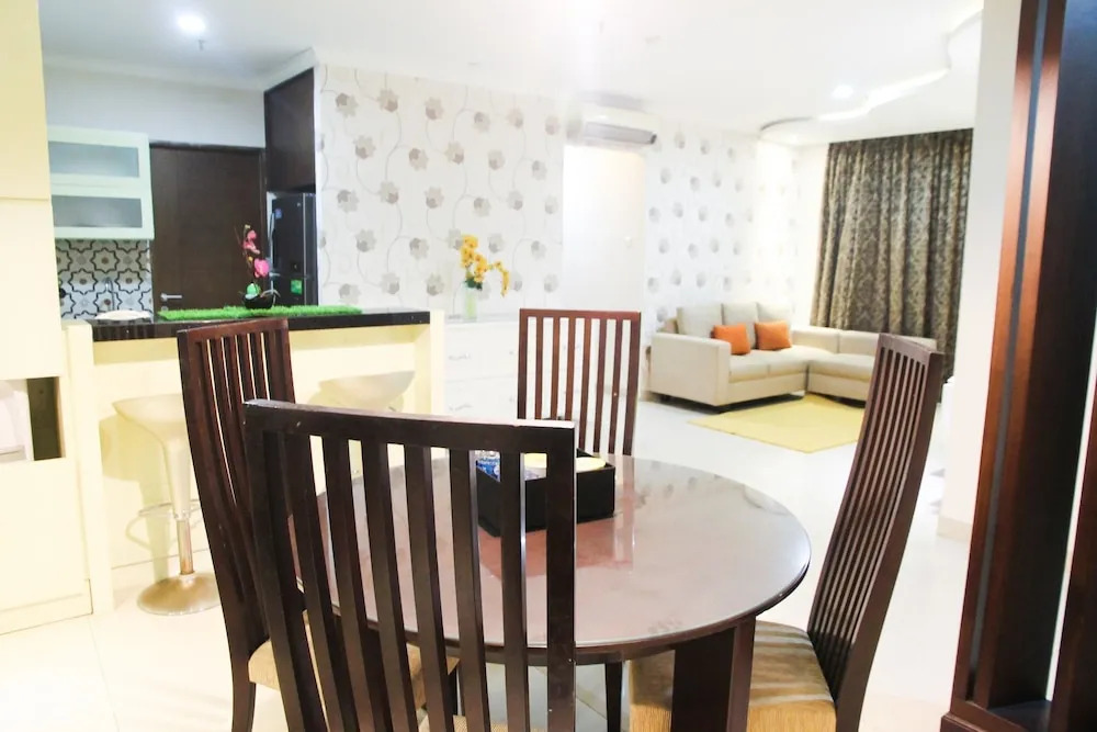 Modern Design 3br Hampton'S Park Apartment Near Cilandak