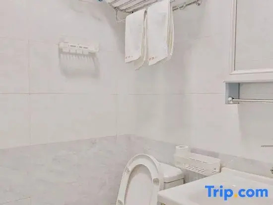 Shuoguochao Hotel (Beijing Daxing Huangcun West Street Subway Station)