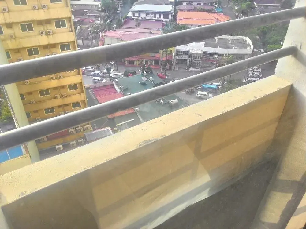 OYO 769 Poblacion Suites Polaris