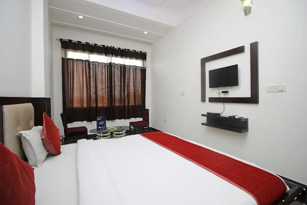 OYO 2659 Hotel Taj Prince
