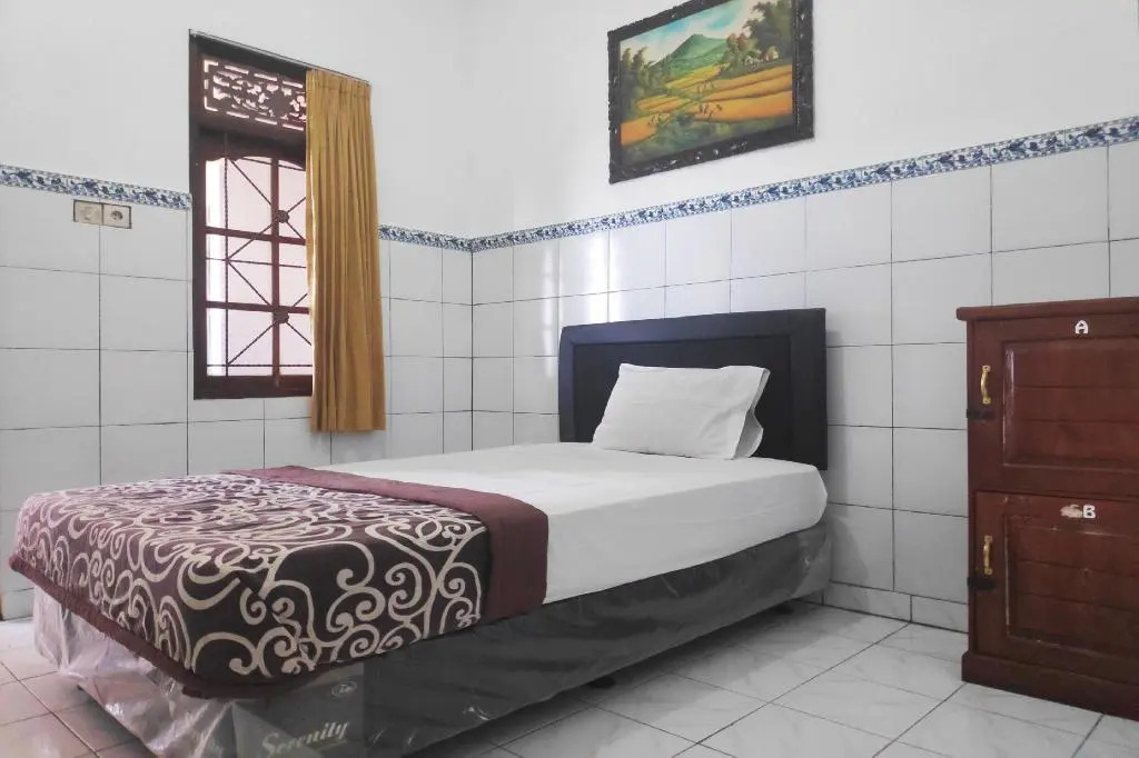 OYO 3694 Gong Corner Guest House 2
