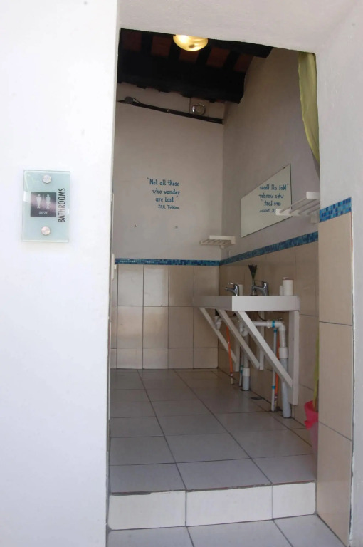 Island Life Hostel