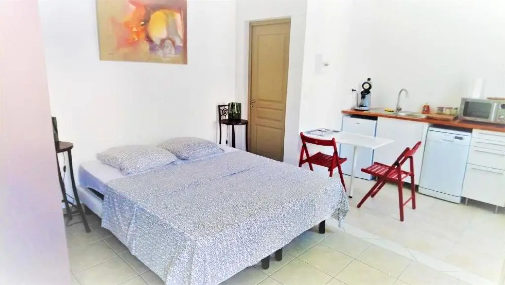 Studio a Palavas les Flots a 40 m de la plage avec terrasse amenagee et wifi