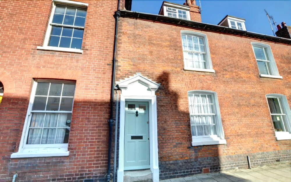 Number 26 , Chichester 355886