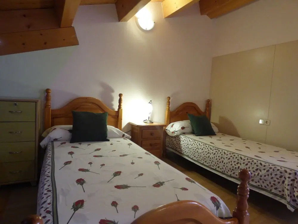 Luxurious Cottage in Sant Salvador de Guardiola