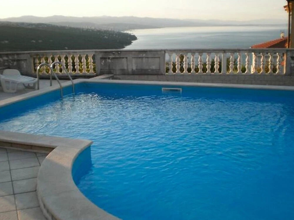 Attractive Villa Antonio Apartment in Opatija near Črnikovica Beach