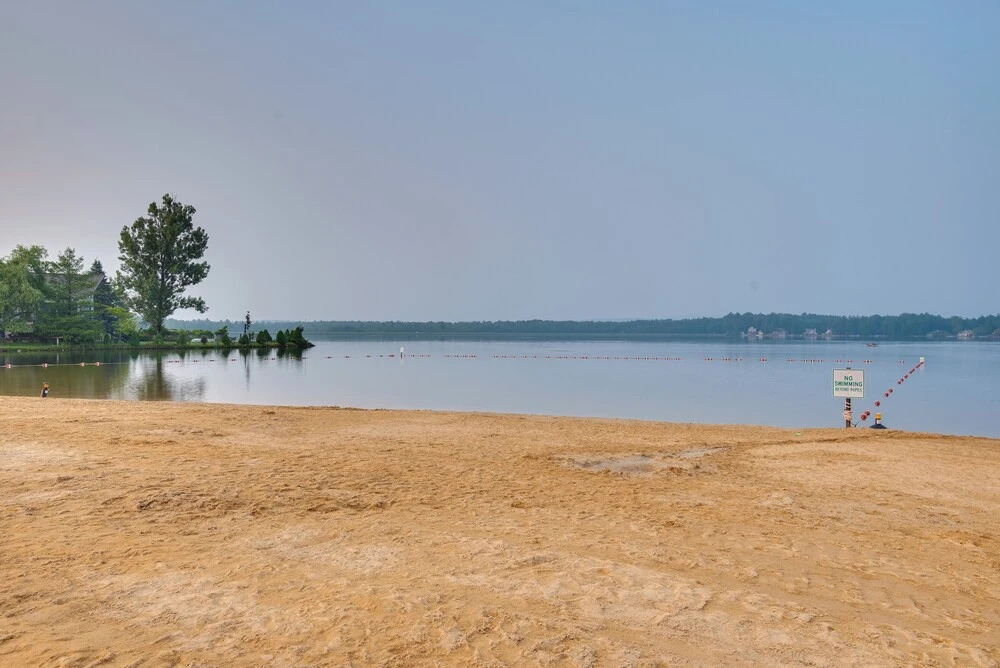 Pool & Beach Access: Charming Poconos Cabin!