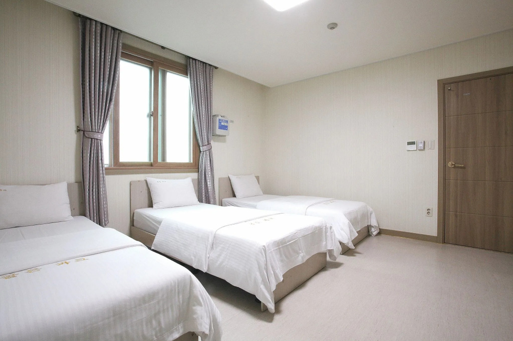 Golden Park Hotel