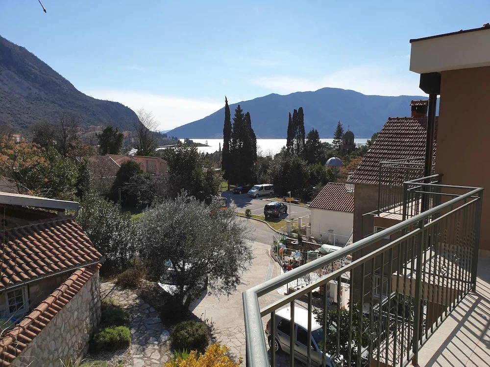 Apartments Montenegro Risan Čučković