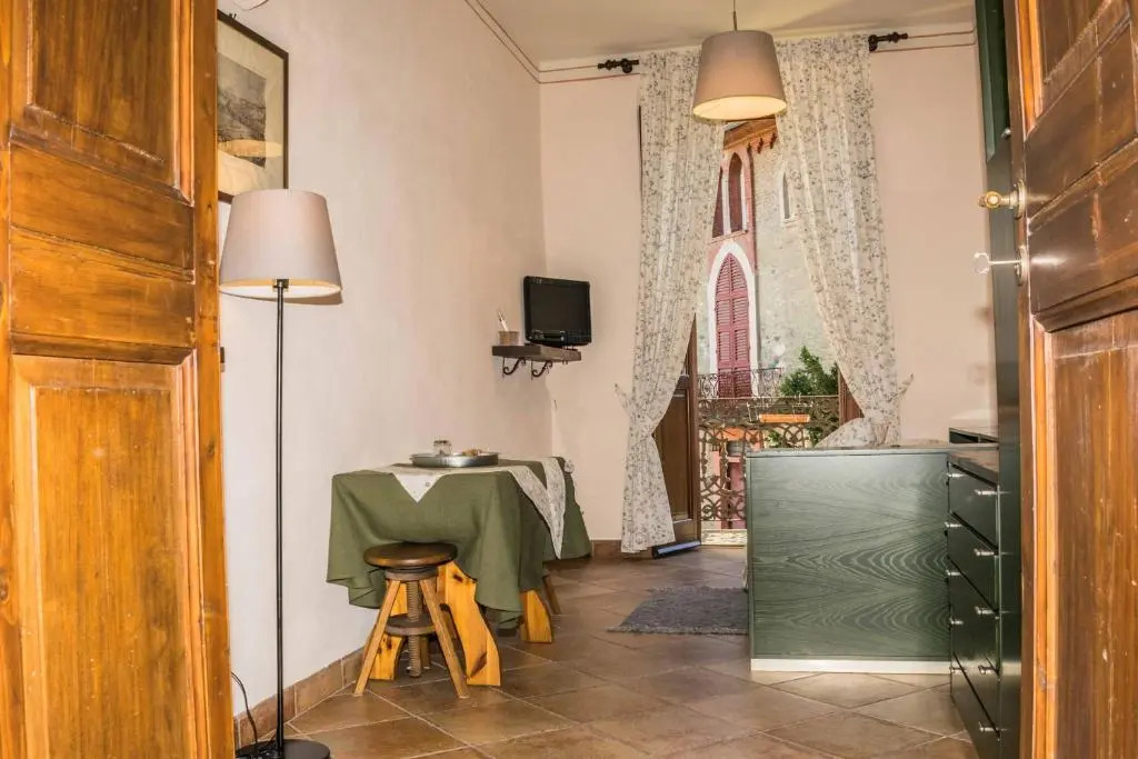 B&B Il Glicine Molare