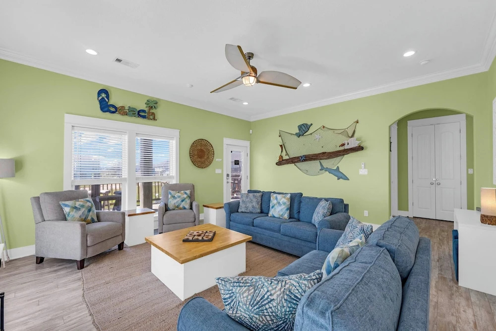 Steps to Shore! just Beachy Home w/ Deck + Views