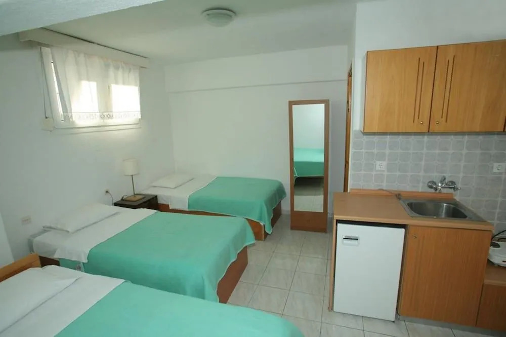 Xanthos Rooms