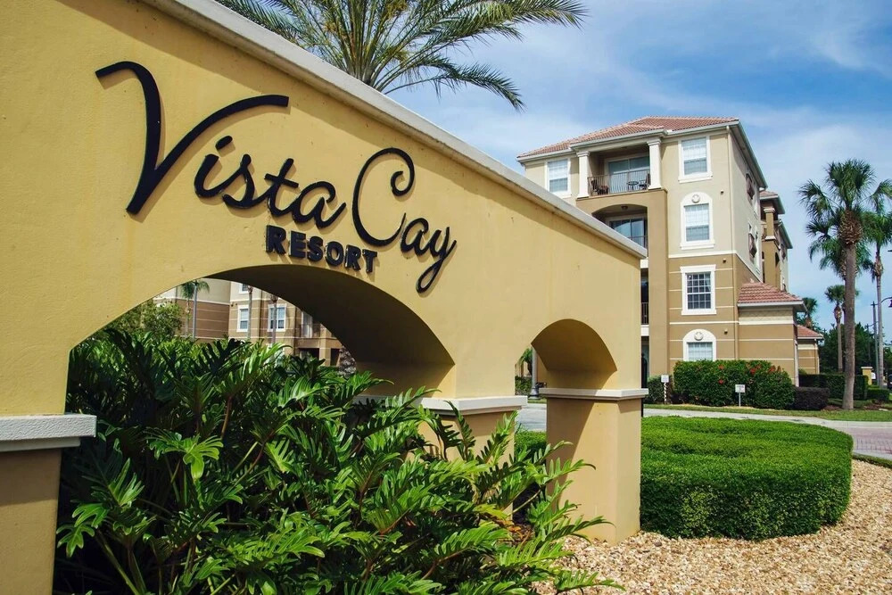 Stylish and Accessible in Vista Cay With Lake View - 3bd/2ba Condo 3vc114