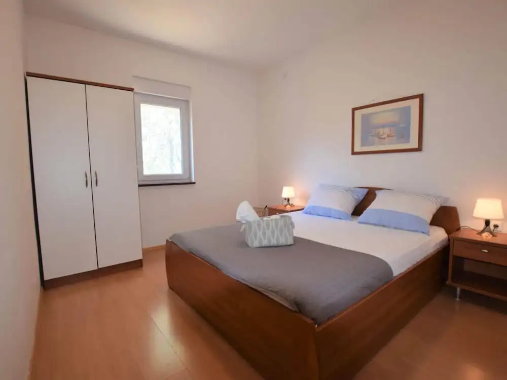Holiday House in a Quiet Area Near the Sea, Private Garden, Terrace and BBQ