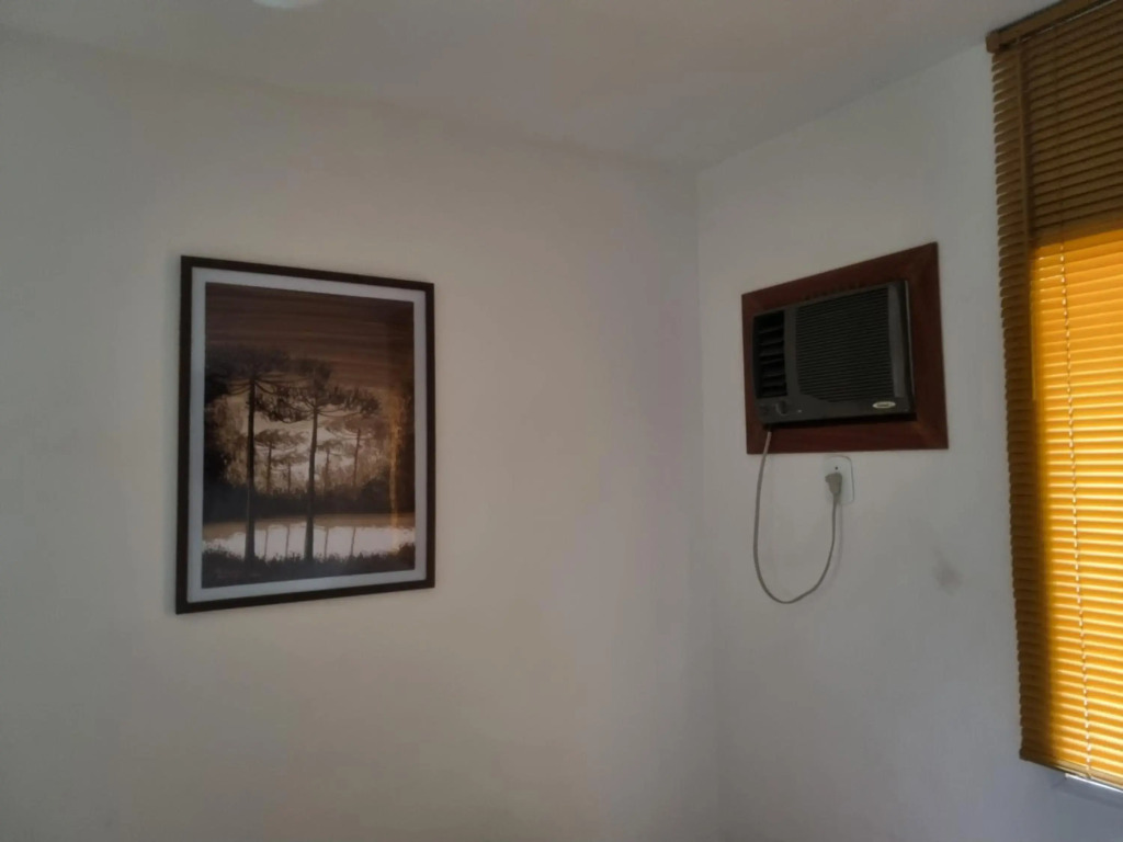 Apartamento Frente para o Mar - Varandão com Blindex - Vista Total para o Mar - 1 Suite e mais 2 Quartos-Ar Condicionado - 2 Vagas - BEIRA MAR - 70 metros da Praia do Morro e Praia da Cerca -WI-FI -TV -DISNEY PLUS-STARMAX-NETFLIX -HBO MAX