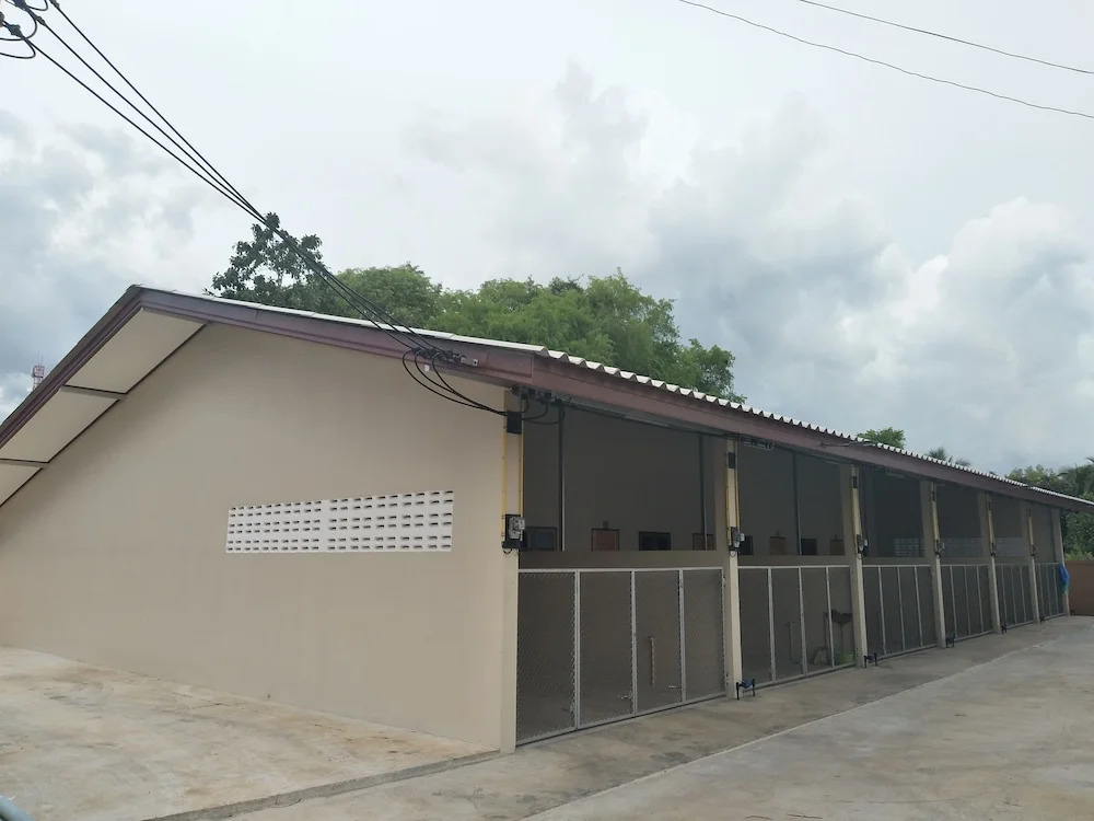Triple S House